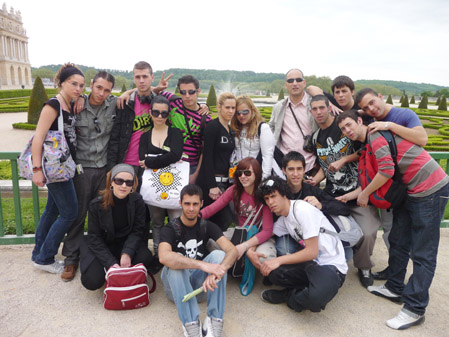 foto de grupo en VERSALLES