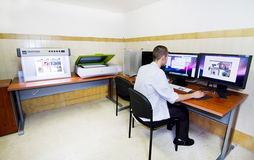 escaner Agfa duoproof, preimpresión digital, departamento de artes gráficas, salesianos atocha, madrid