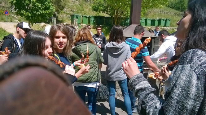 departamento de artes gráficas Salesianos Atocha, convivencia María auxiliadora 2015,