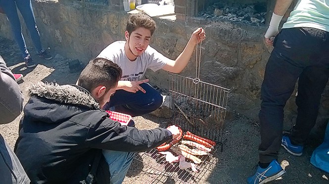 departamento de artes gráficas Salesianos Atocha, convivencia María auxiliadora 2015,