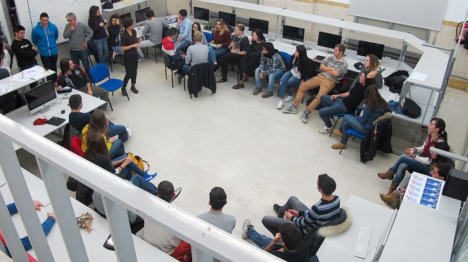 Preparando las actividades alumnos italinanos (Padre Monti) y españoles (Salesianos Atocha)