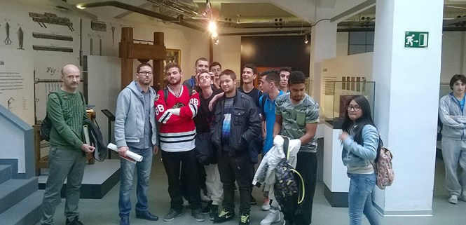 imprenta municipal de Madrid, alumnos de impresión gráfica, departamento artes gráficas, salesianos atocha, madrid