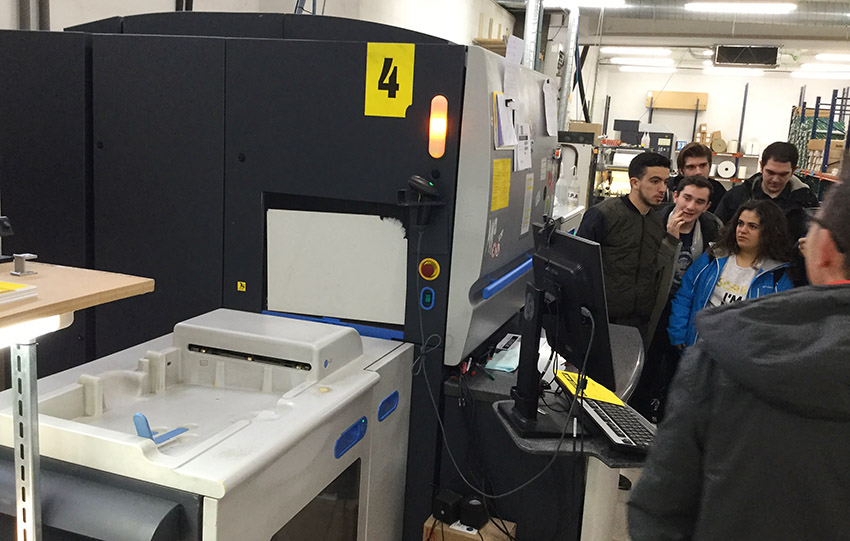 truyol, departamento artes gráficas salesianos atocha, alumos preimpresión digital, visita artes gráficas, impresión digital, madrid, 2017