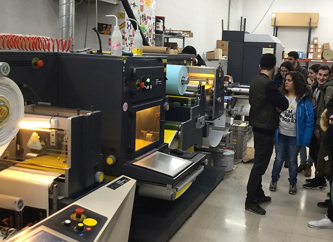 truyol Digital, departamento artes gráficas salesianos atocha, alumos preimpresión digital, visita artes gráficas, impresión digital, Madrid, 2017